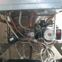 نصب وتعمیرات انواع پکیج وابگرمکن وکولر آبی