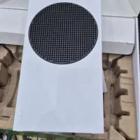 xbox series s بسیار کم کار|کنسول، بازی ویدئویی و آنلاین|اسلامشهر, صادقیه|دیوار