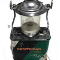 کرسی لامپی ناسیونال ژاپنی و تعدادی جنس آنتیک|کلکسیون اشیاء عتیقه|بومهن, |دیوار