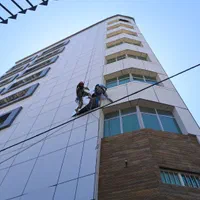 کاردر ارتفاع با طناب.راپل.بندباز.بدون داربست.پیچ|خدمات پیشه و مهارت|کرمان, |دیوار