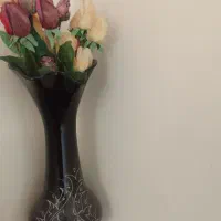 گل و گلدان