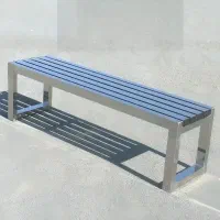 پایه فلزی رنگ سیلور ، نشیمن چرم و پارچه و چوب