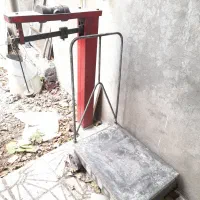 باسکول ۳۰۰تا ۳۵۰ کیلویی کاملا سالم