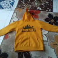 هودی پسرانه و پالتو دخترانه در حد نو|لباس|پاکدشت, شهرک امام رضا|دیوار