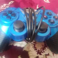 دسته ی بازی کامپیوتر