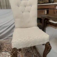 شش عدد صندلی چوبی و رو کش پارچه