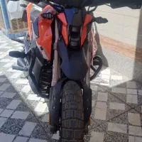 موتور زوتنس ۱۵۰سی سی طرح کراس در حد سفر