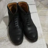 دو جفت پوتین و چند جف کفش مجلسی|کیف، کفش، کمربند|سنندج, |دیوار