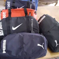 تعدادی کیف نو بصورت عمده و تکی فروخته میشود