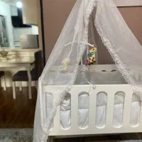 تخت بچه|تخت و صندلی بچه|رودهن, |دیوار