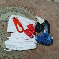 لباس و تجهیزات کاراته و بوکس