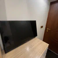 یک عدد تلویزیون  LG