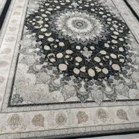 یک عدد فرش ۹ متری / ۷۰۰ شانه / سالم / در حد نو