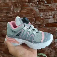 کفش کودکانه