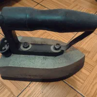 اتو قدیمی کلکسیونی