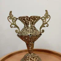 گلدان برنجی در حد