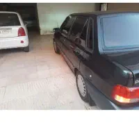 مدل ۸۲ بی رنگ