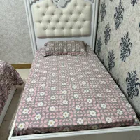 تخت کودک و نوجوان|تخت و صندلی بچه|تهران, امام زاده حسن|دیوار