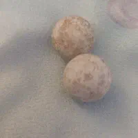 دوعدد سنگ آسیاب یا گوی سنگی اصل