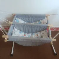 گهواره دوقلویی کاملا سالم