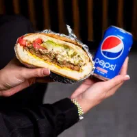 استخدام نیرو فست فود