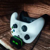 دسته کنترلر XBox Series X/S با باتری و پایه شارژ
