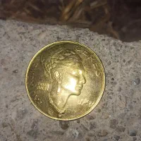 اسکناس و سکه قدیمی.دوربین|کلکسیون سکه، تمبر، اسکناس|شوش, |دیوار