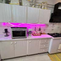 کابینت و صفحه کابینت و سینک و شیر ظرفشویی