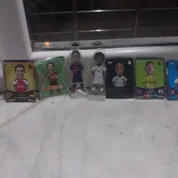 کیمدی کارت و مجسمه