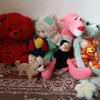 تعدادی عروسک