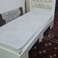 تخت تمیز در حد