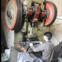 کارگر پرس کار