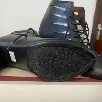 کفش|کیف، کفش، کمربند|رشت, توشیبا|دیوار