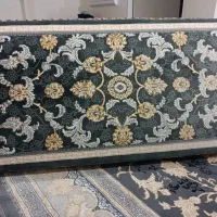 پشتی نقش برجسته