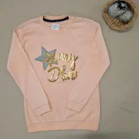 بلوز تک دخترانه. پوشاک عمارت