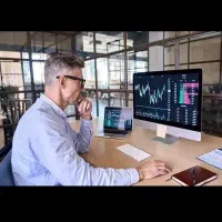 سرویس اتصال تریدر ها به بازار های مالی