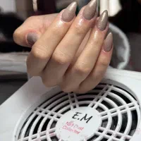 کاشت ناخن (ژل)