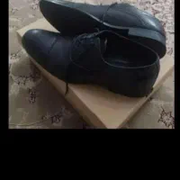 حراج کفش و لباس و وسایل شخصی