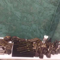 مانکن و منبری زیر مانکن