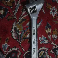 آچار|ابزارآلات|فلاورجان, |دیوار