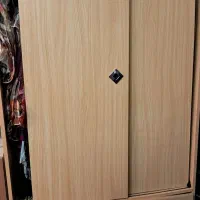 کتابخانه به همراه کمد