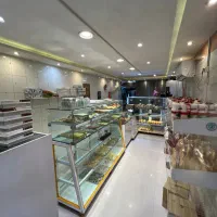 فروشنده خانم