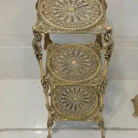 میز سه پایه برنجی کنار سالنی