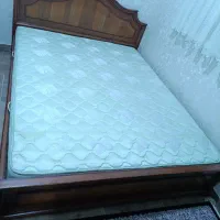 تخت دو نفره چوبی کار کرده