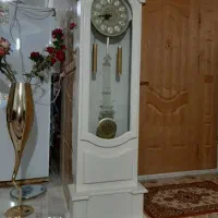 ساعت وبوفه ومیزتی وی