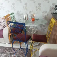 میز و صندلی نهارخوری طرح تنه‌ی درخت انگور