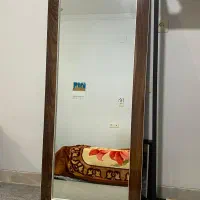 آینه ایستاده قدی تمیز فروش فوری