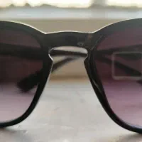 عینک آفتابی خیلی کم استفاده شده|زیورآلات و اکسسوری|قم, باغ شریفی|دیوار