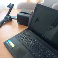 لب تاب وپیرینتر و بارکد زن
