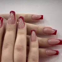 کاشت ناخن با ژل 250 تخفیف ویژه به دلیل جا به جای